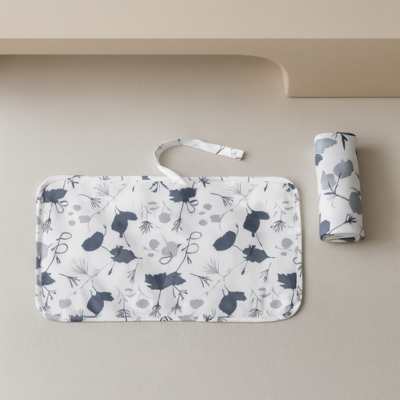 tapis-a-langer-pliable-pour-sorties-en-famille
