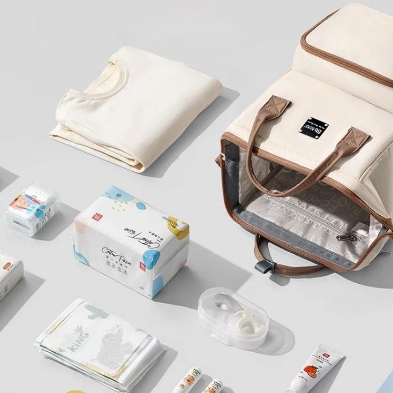 Que mettre dans un sac à langer  pour une journée réussie ?