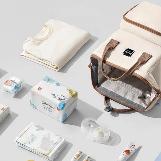 Que mettre dans un sac à langer  pour une journée réussie ?