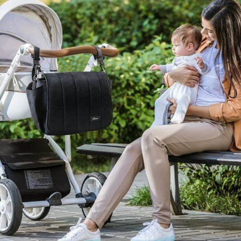 Pourquoi le sac à langer noir est le choix le plus pratique au quotidien
