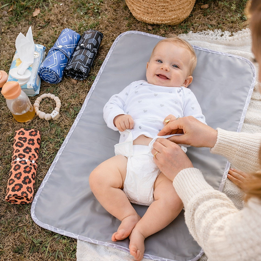 Quelles sont les dimensions du tapis à langer nomade ?