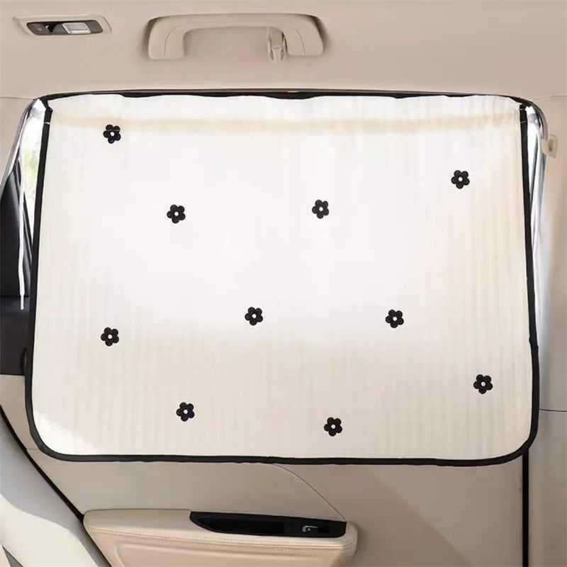 Pare soleil voiture bébé brodé | Solyss™