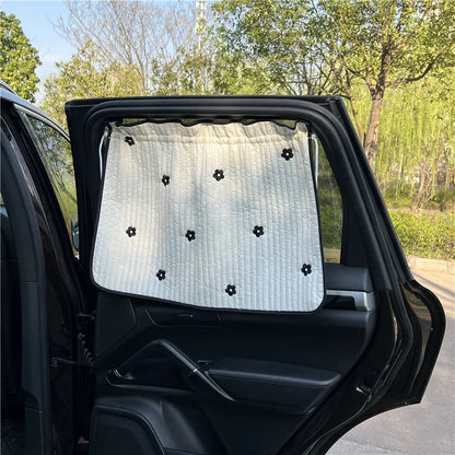 Pare soleil voiture bébé brodé | Solyss™