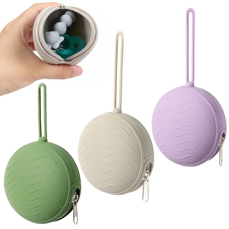 boite-a-sucette-pratique-pour-sortie-bebe