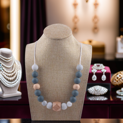 collier-de-portage-original-et-pratique-gris