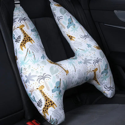 coussin-de-voyage-enfant-en-forme-de-h