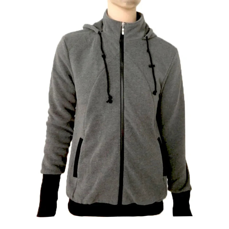 Manteau de portage gris anthracite pour papa avec capuche ajustable et zip central, presente de face sur buste.