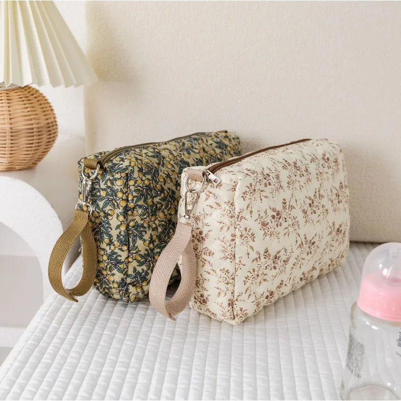 petit-sac-a-langer-pour-poussette-design-matelasse-tendance-et