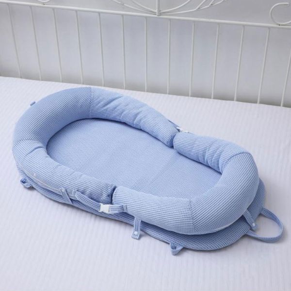 reducteur-de-lit-bebe-nuit