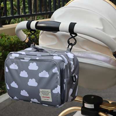 sac-a-langer-pour-poussette-pratique-et-compact