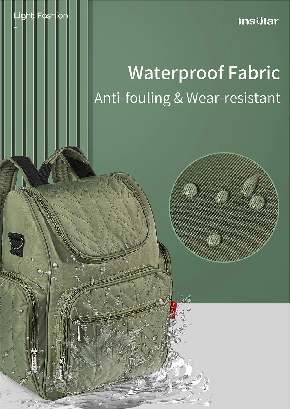 Demonstration du tissu impermeable et anti-taches qui protege le contenu en cas d'eclaboussures.