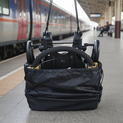 Poussette pliee facilement rangee dans le sac de transport