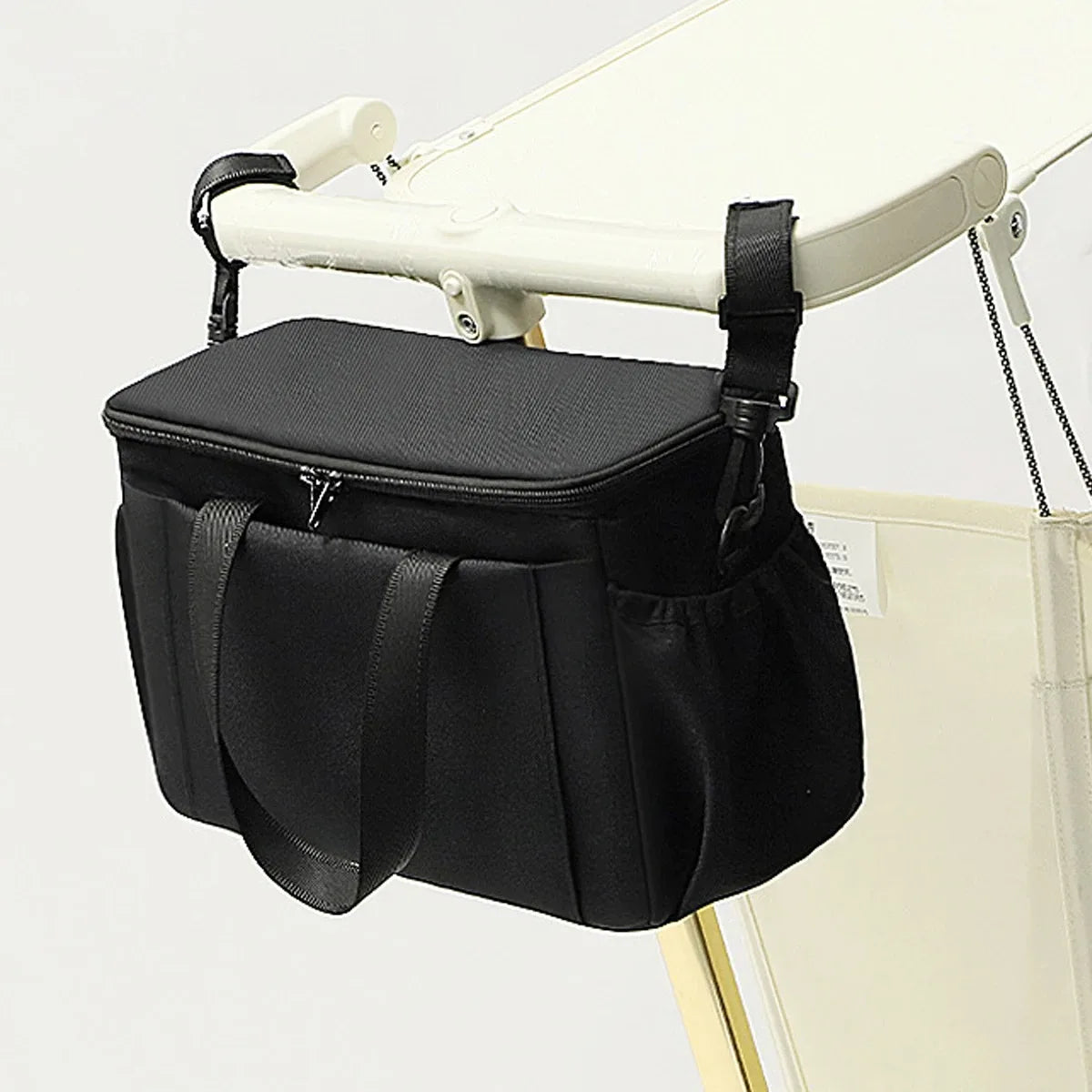 sac-pour-poussette-noir