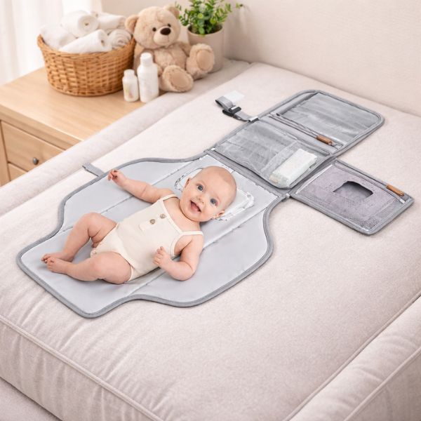 tapis-a-langer-de-voyage-cadeau-naissance